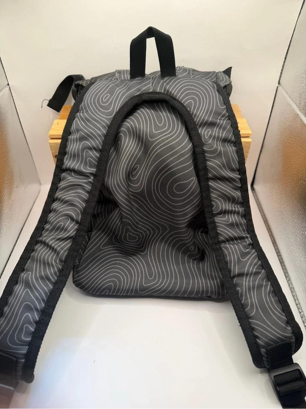 Arcadia Trail Gray Topographic Hiking Backpack Size Small